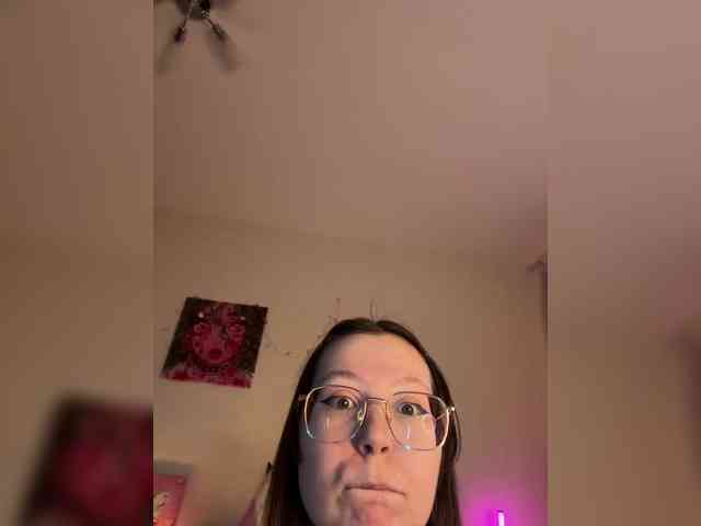 henby_streams webcam