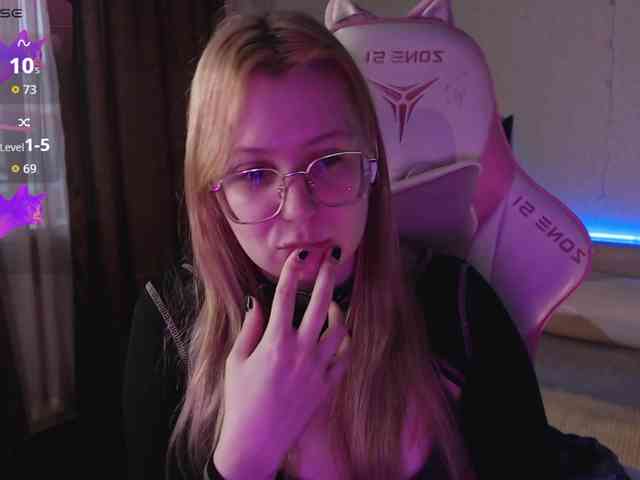 henby_streams webcam