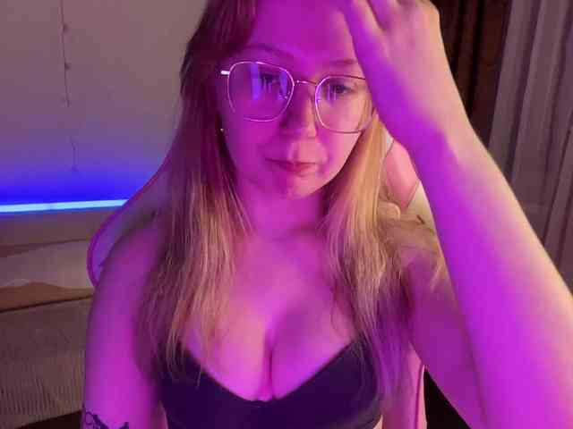 henby_streams webcam