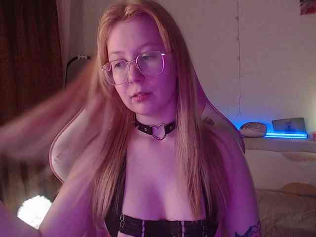 henby_streams webcam