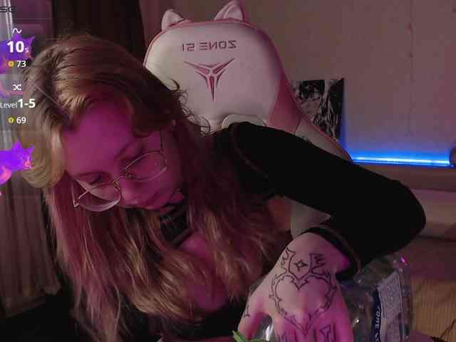 henby_streams webcam