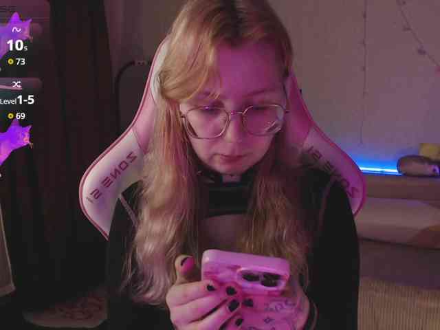 henby_streams webcam