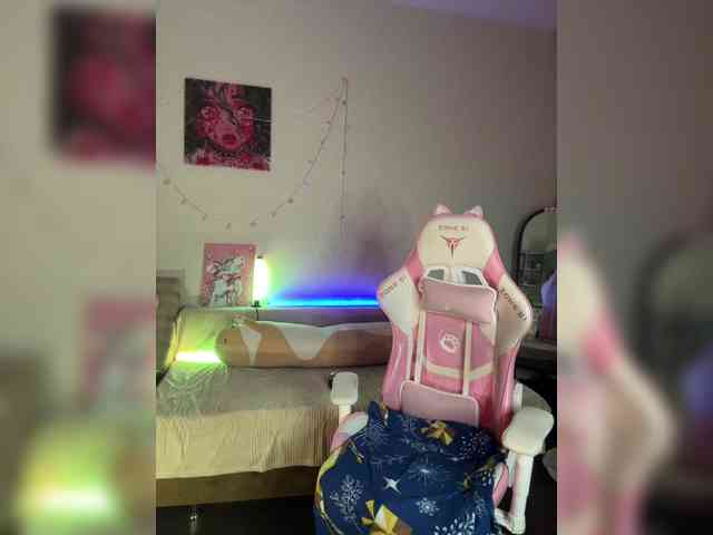 henby_streams webcam