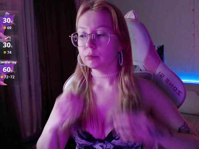 henby_streams webcam