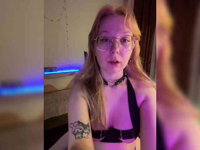 henby_streams webcam