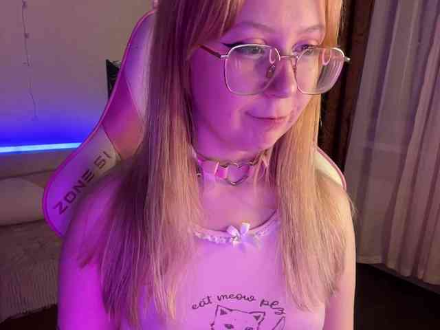 henby_streams webcam