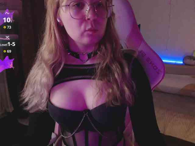 henby_streams webcam