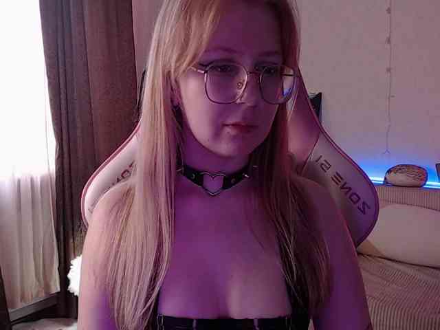 henby_streams webcam