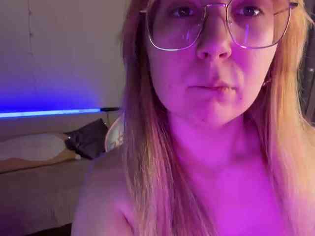 henby_streams webcam