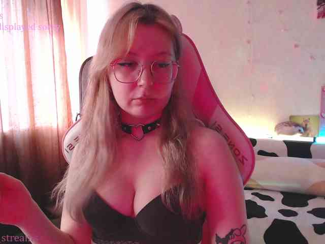 henby_streams webcam
