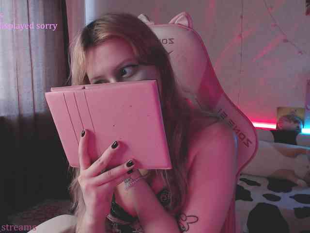 henby_streams webcam