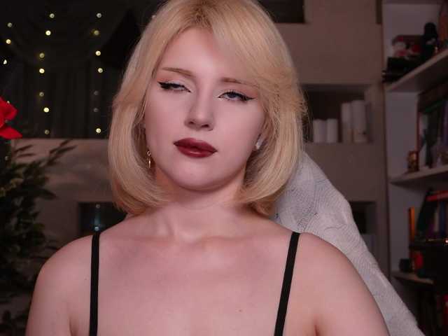 ChristieWade live cam on BongaCams