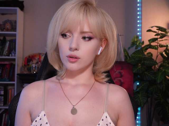 ChristieWade live cam on BongaCams