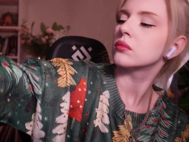 ChristieWade's BongaCams show and profile