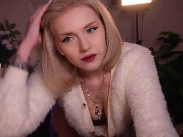 ChristieWade's BongaCams show and profile