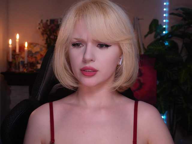 ChristieWade live webcam show