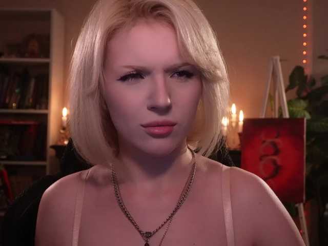 ChristieWade live cam on BongaCams