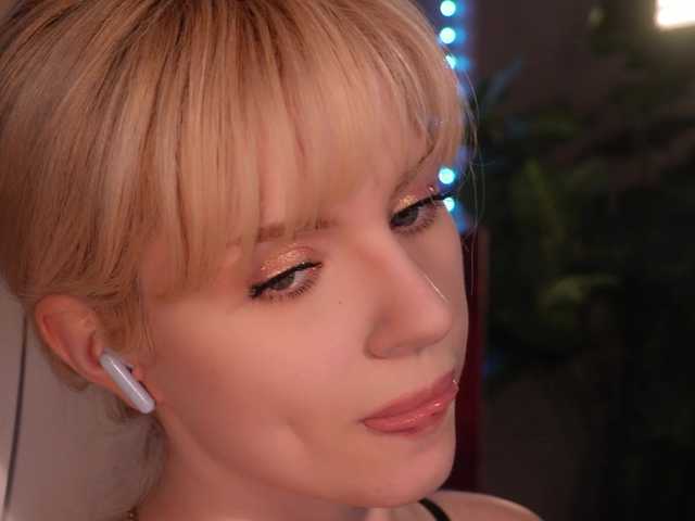 ChristieWade live cam on BongaCams