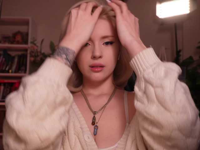 ChristieWade's BongaCams show and profile