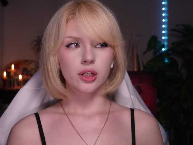 ChristieWade live cam on BongaCams