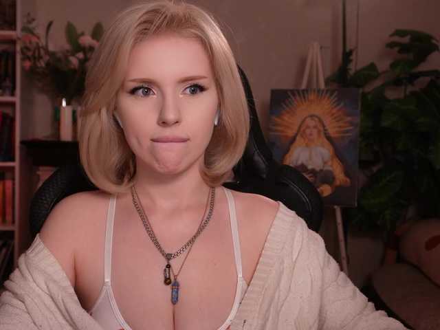 ChristieWade's BongaCams show and profile