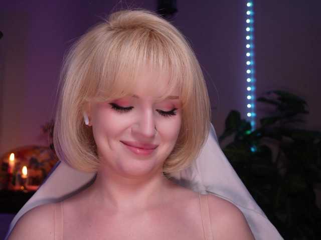 ChristieWade live cam on BongaCams