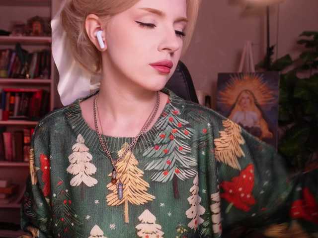 ChristieWade's BongaCams show and profile