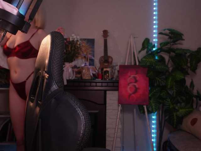 ChristieWade live webcam show