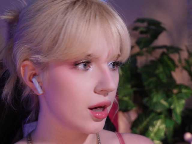 christiewade live sex show