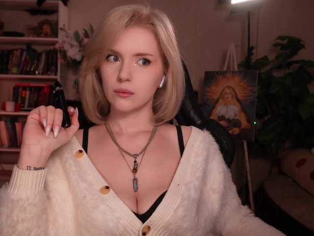 ChristieWade's BongaCams show and profile