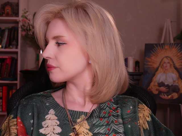 ChristieWade's BongaCams show and profile