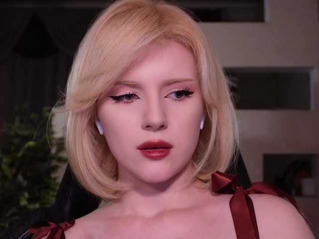 le modèle Chris_Foxx est en webcam porno dans un show sur le site bongacams, il possède les tags suivants: White/Caucasian,Blonde,Shaved