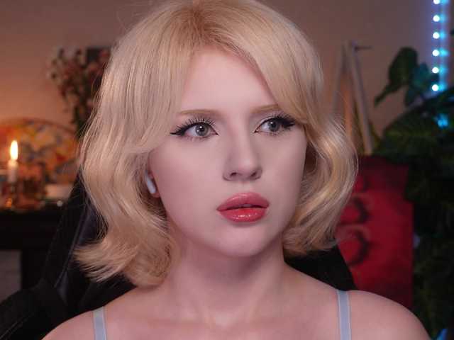 ChristieWade live cam on BongaCams