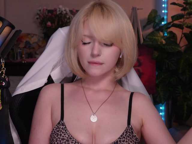 ChristieWade live cam on BongaCams