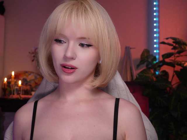 ChristieWade live cam on BongaCams