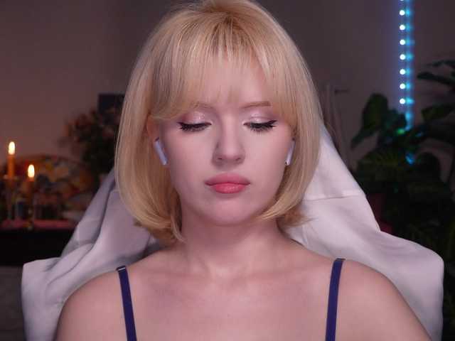 ChristieWade live cam on BongaCams