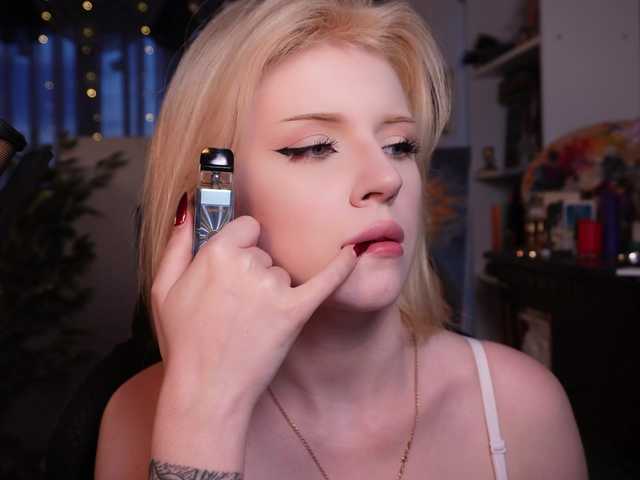 ChristieWade live cam on BongaCams