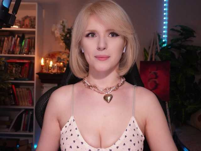 ChristieWade live webcam show