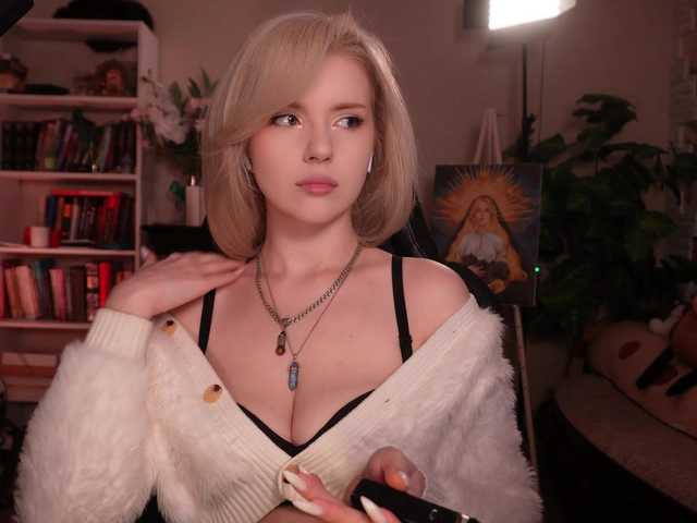 ChristieWade's BongaCams show and profile