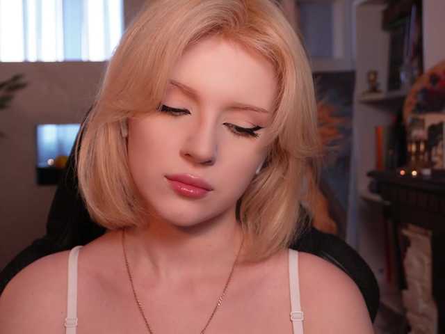 ChristieWade live cam on BongaCams
