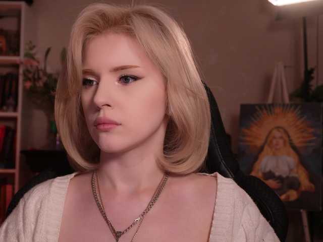 ChristieWade's BongaCams show and profile