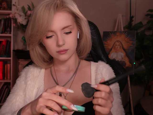 ChristieWade's BongaCams show and profile