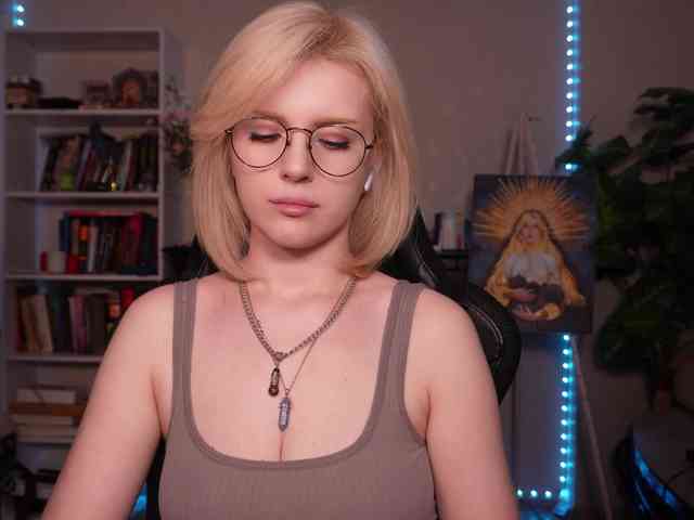 Модель: Chris_Foxx