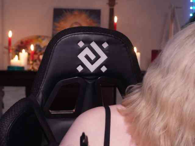 Chris_Foxx webcam