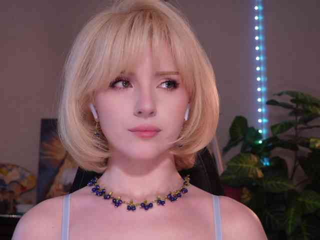ChristieWade Sex Cam Show