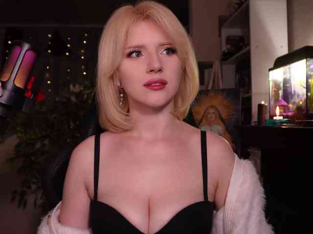 Chris_Foxx webcam