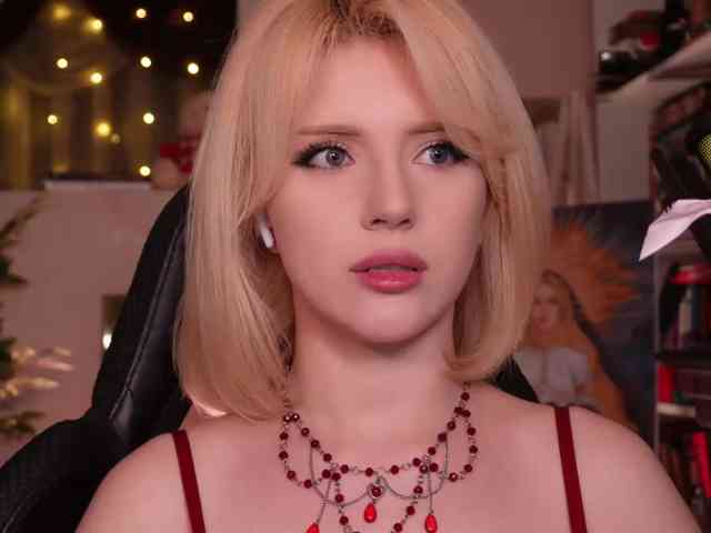 Chris_Foxx webcam