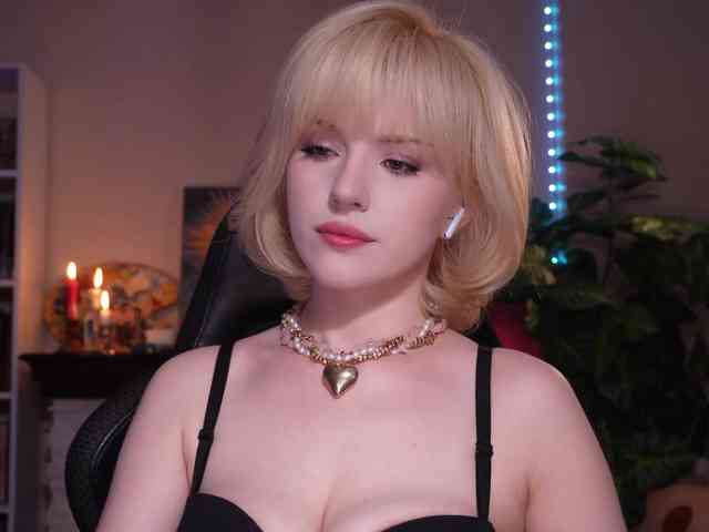 ChristieWade Sex Cam Show