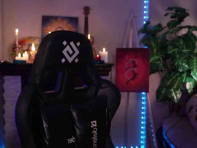 Chris_Foxx webcam