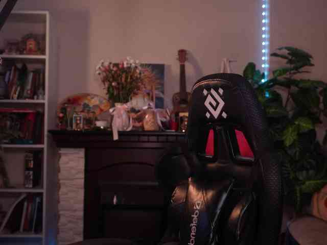 Chris_Foxx webcam